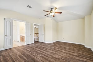 Chesney Ridge Dr-S1001-019.jpg