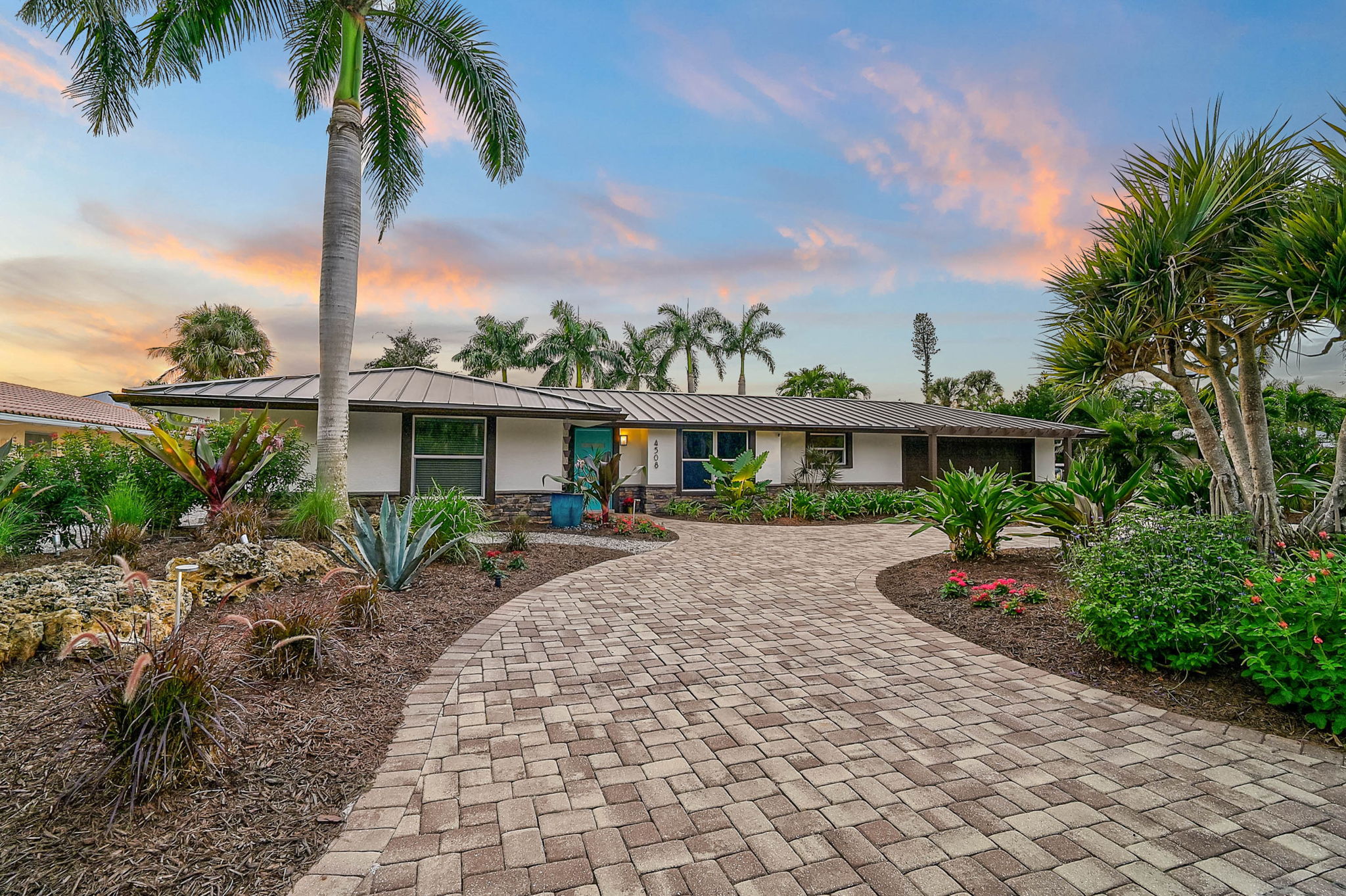 4508 Woodside Rd - Twilight-4