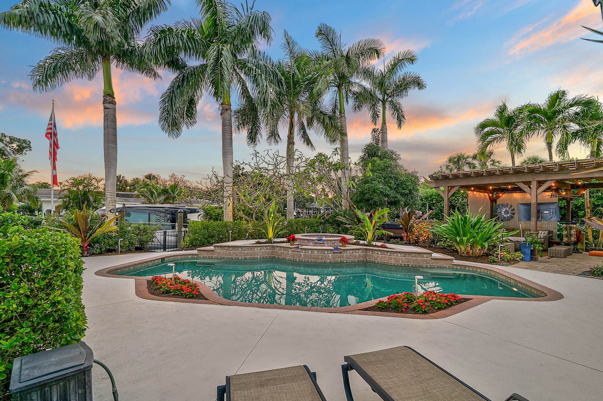 4508 Woodside Rd - Twilight-19