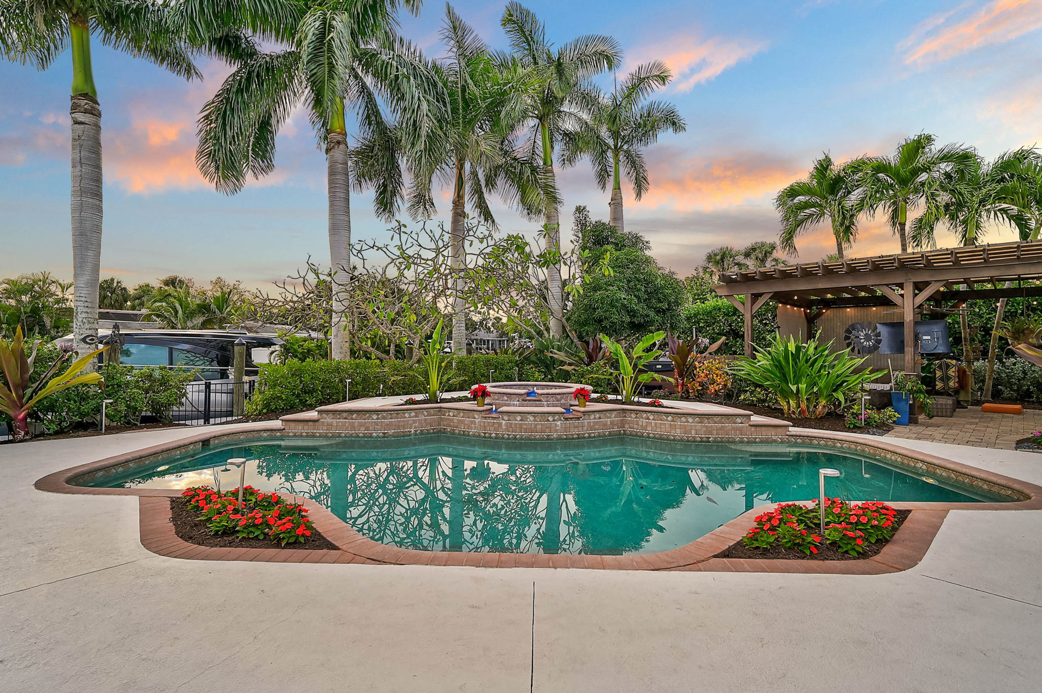 4508 Woodside Rd - Twilight-21