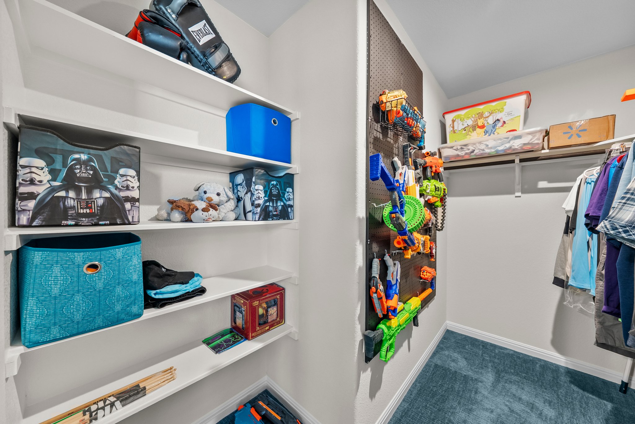 Bedroom 4 Closet