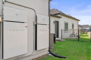 ‭ 14KW‬‭ Tesla Solar System‬‭ with‬‭ 2 Powerwalls‬‭ (whole-home‬‭ backup)‬