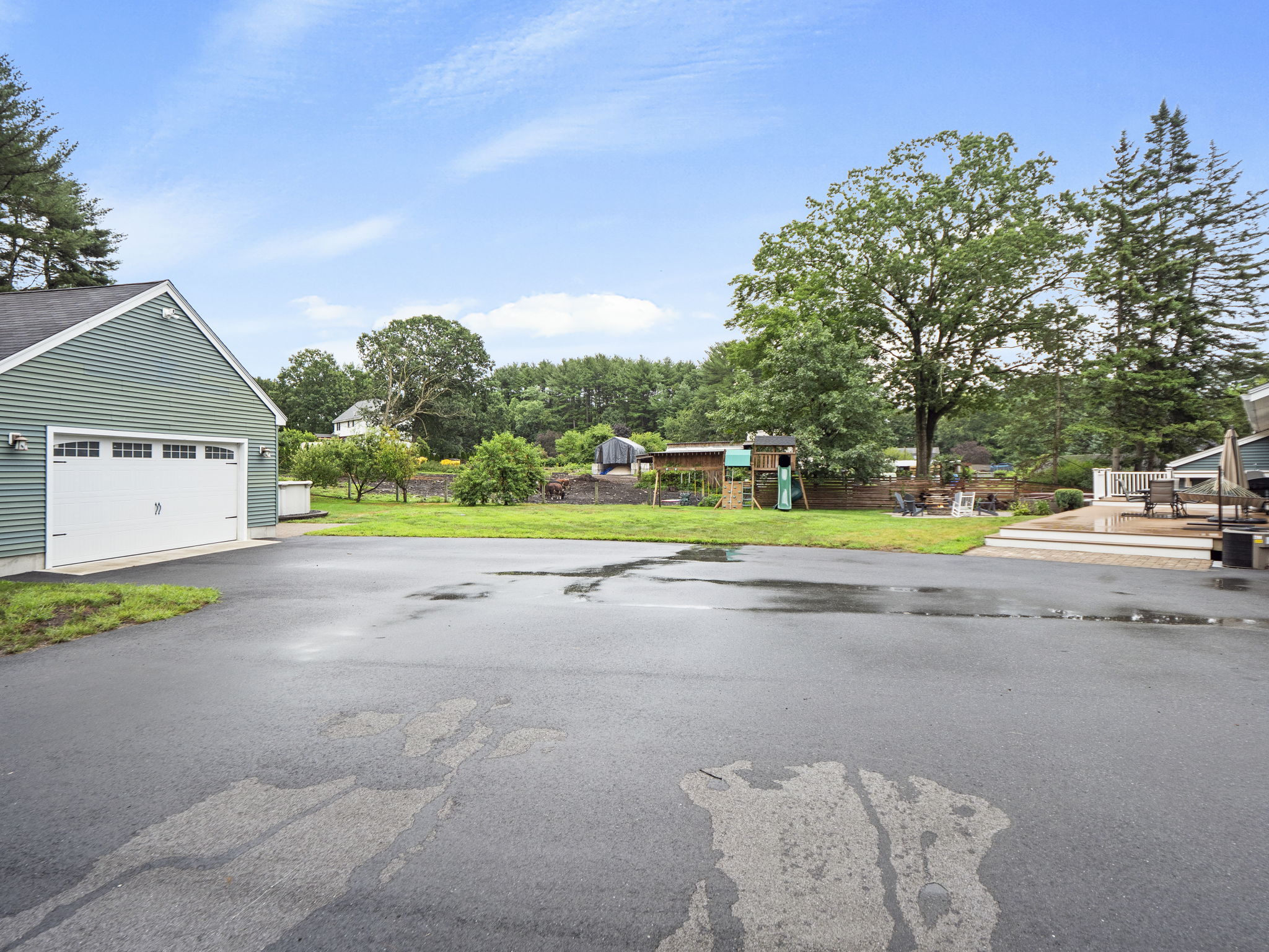 451 Dunstable Rd, Tyngsborough, MA 44