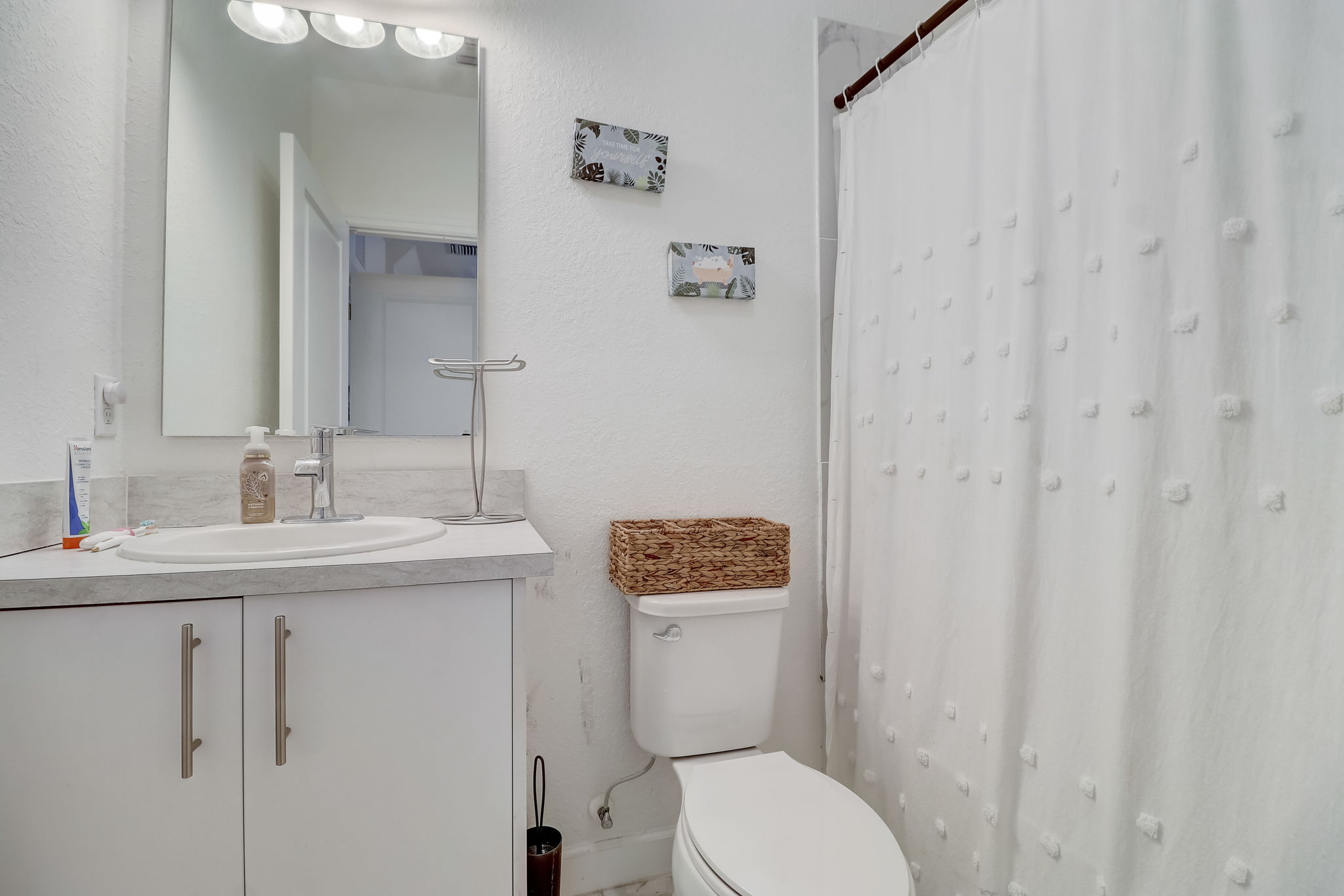 NW 12 AVE-025
