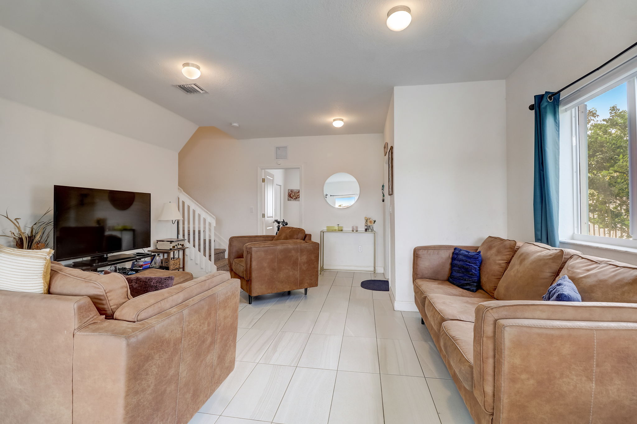 NW 12 AVE-007