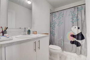 NW 12 AVE-023