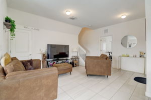NW 12 AVE-006