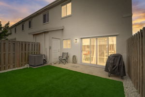 NW 12 AVE - VT-002