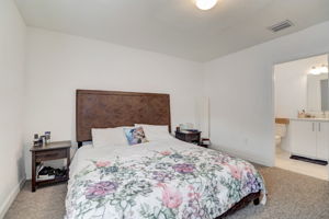 NW 12 AVE-019