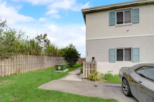 NW 12 AVE-001