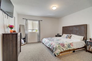 NW 12 AVE-018