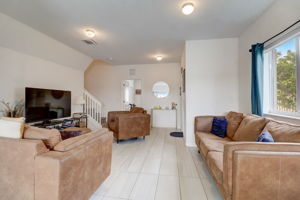 NW 12 AVE-007