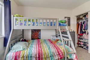 NW 12 AVE-013