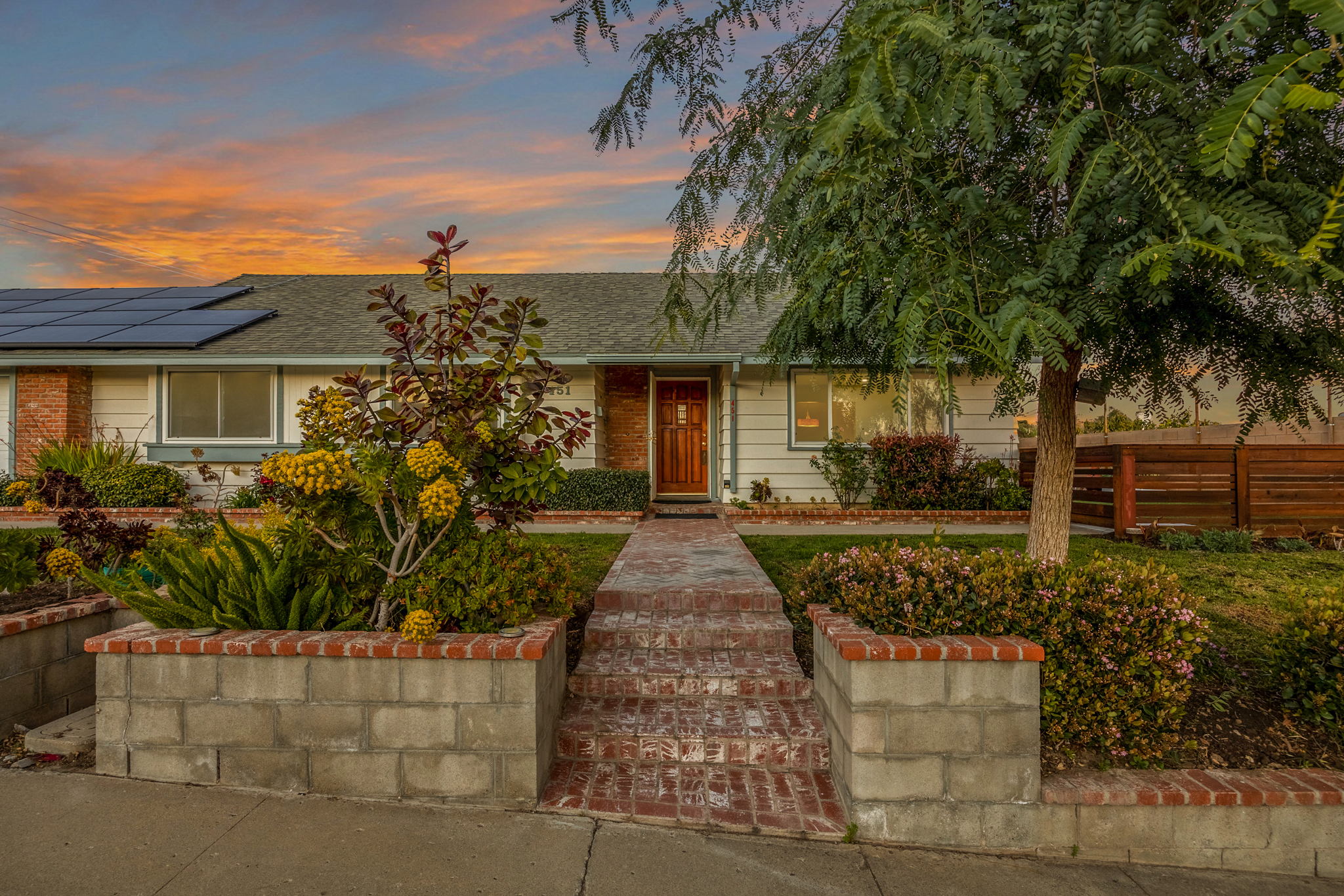 451 San Miguel Way, Santa Paula, CA 93060, USA Photo 1