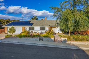 451 San Miguel Way, Santa Paula, CA 93060, USA Photo 5