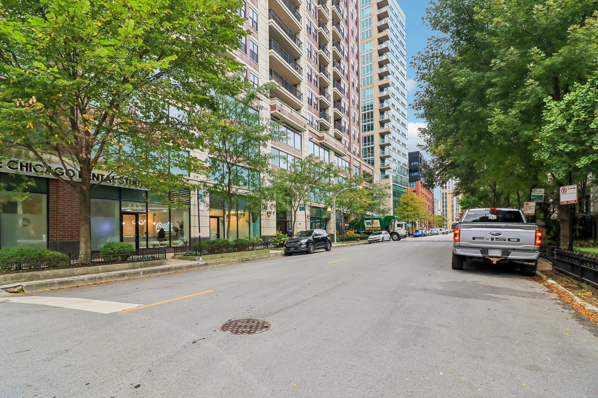 W Huron St 1112-S1710-003.jpg