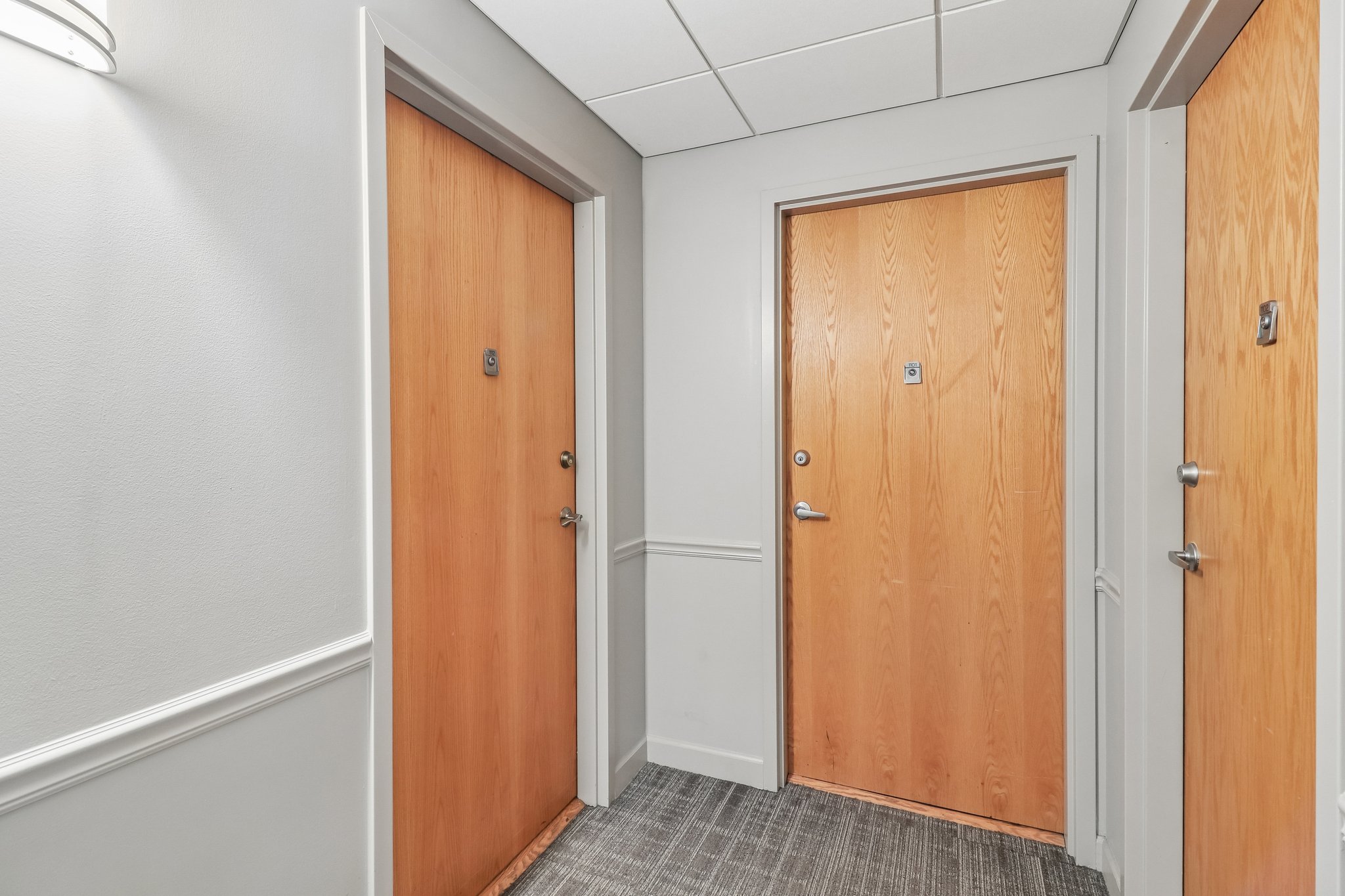 W Huron St 1112-S1710-006.jpg