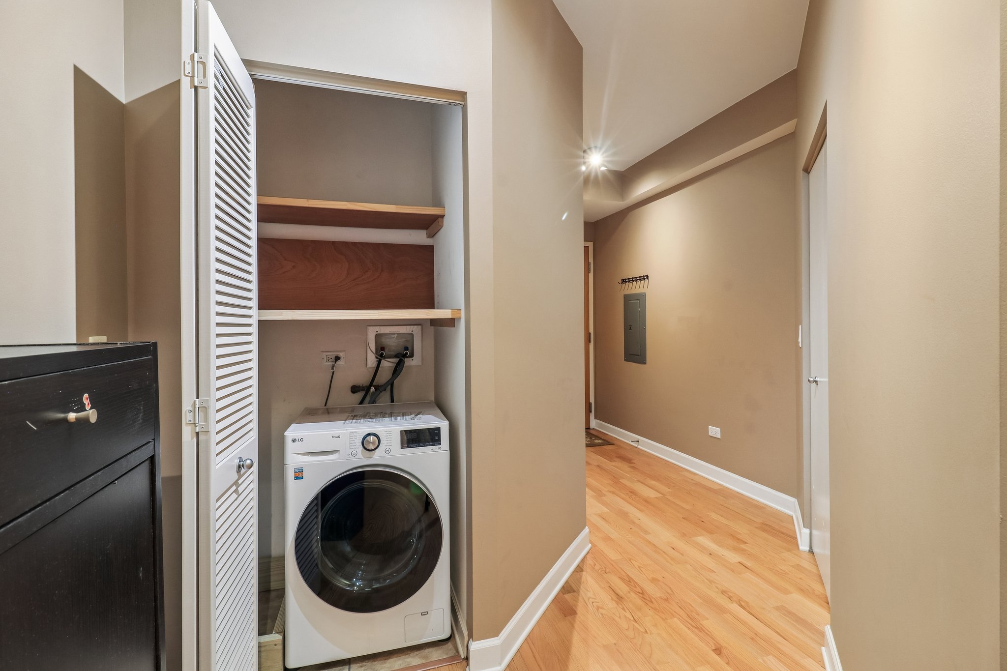 W Huron St 1112-S1710-026.jpg