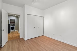 W Huron St 1112-S1710-023.jpg