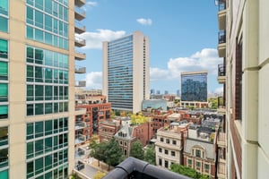 W Huron St 1112-S1710-028.jpg