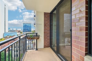 W Huron St 1112-S1710-029.jpg
