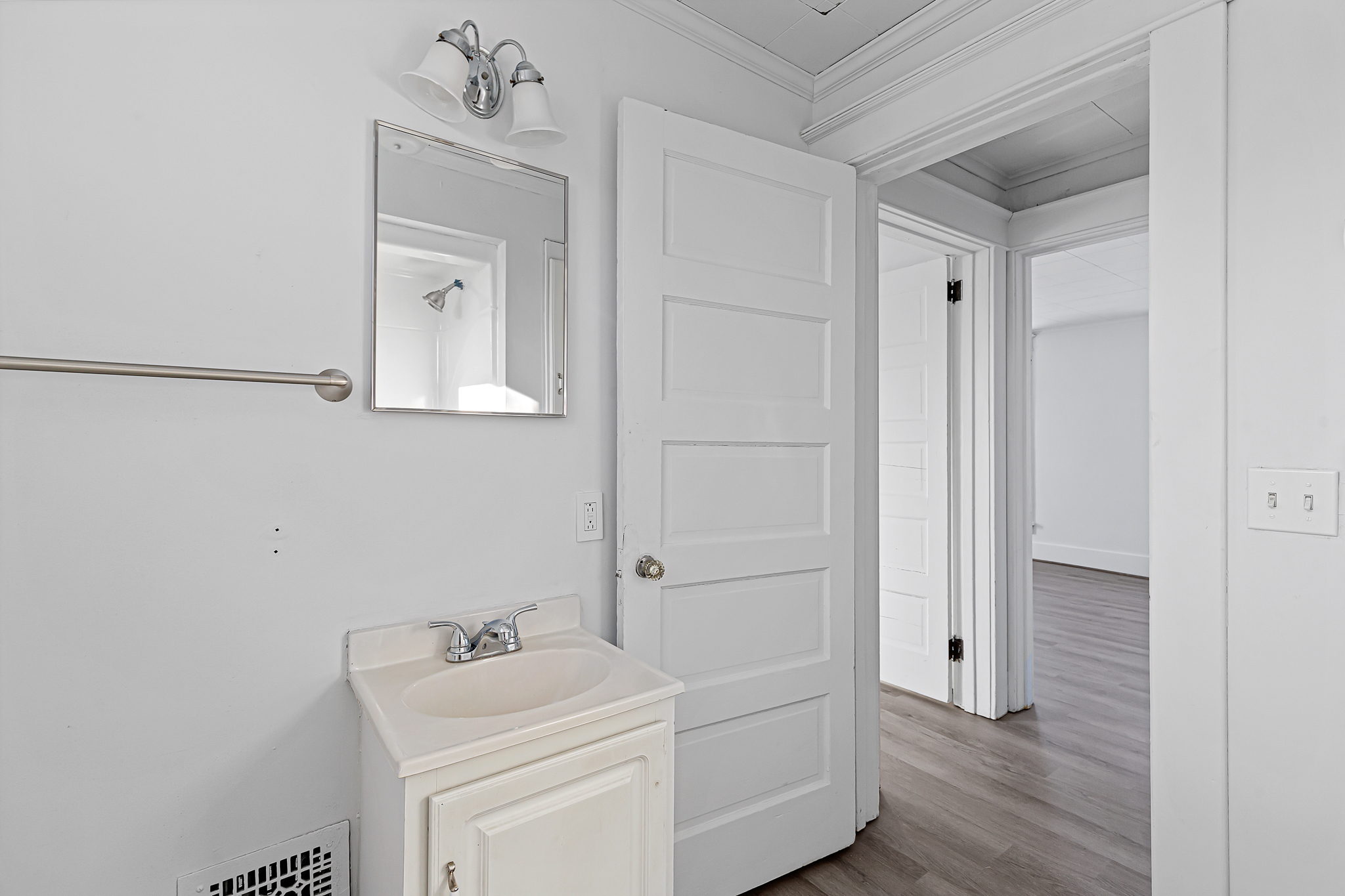 451 W Ten Eyck St, Watertown, NY 13601, USA Photo 12