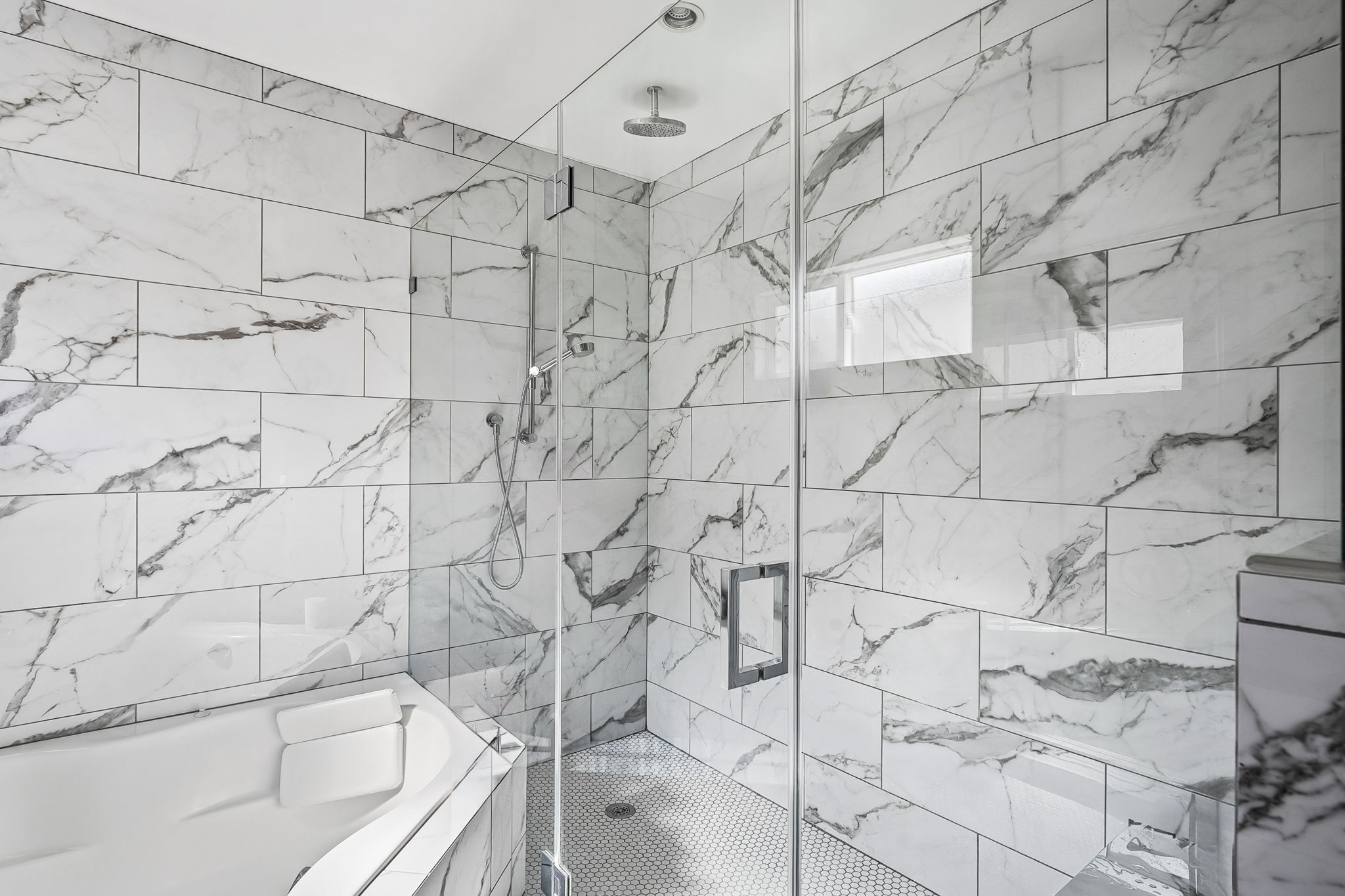 4510 Azalia Drive-48