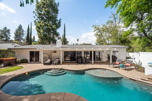 4510 Azalia Drive-37