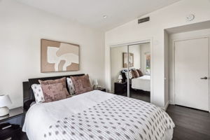 4510 Azalia Drive-50
