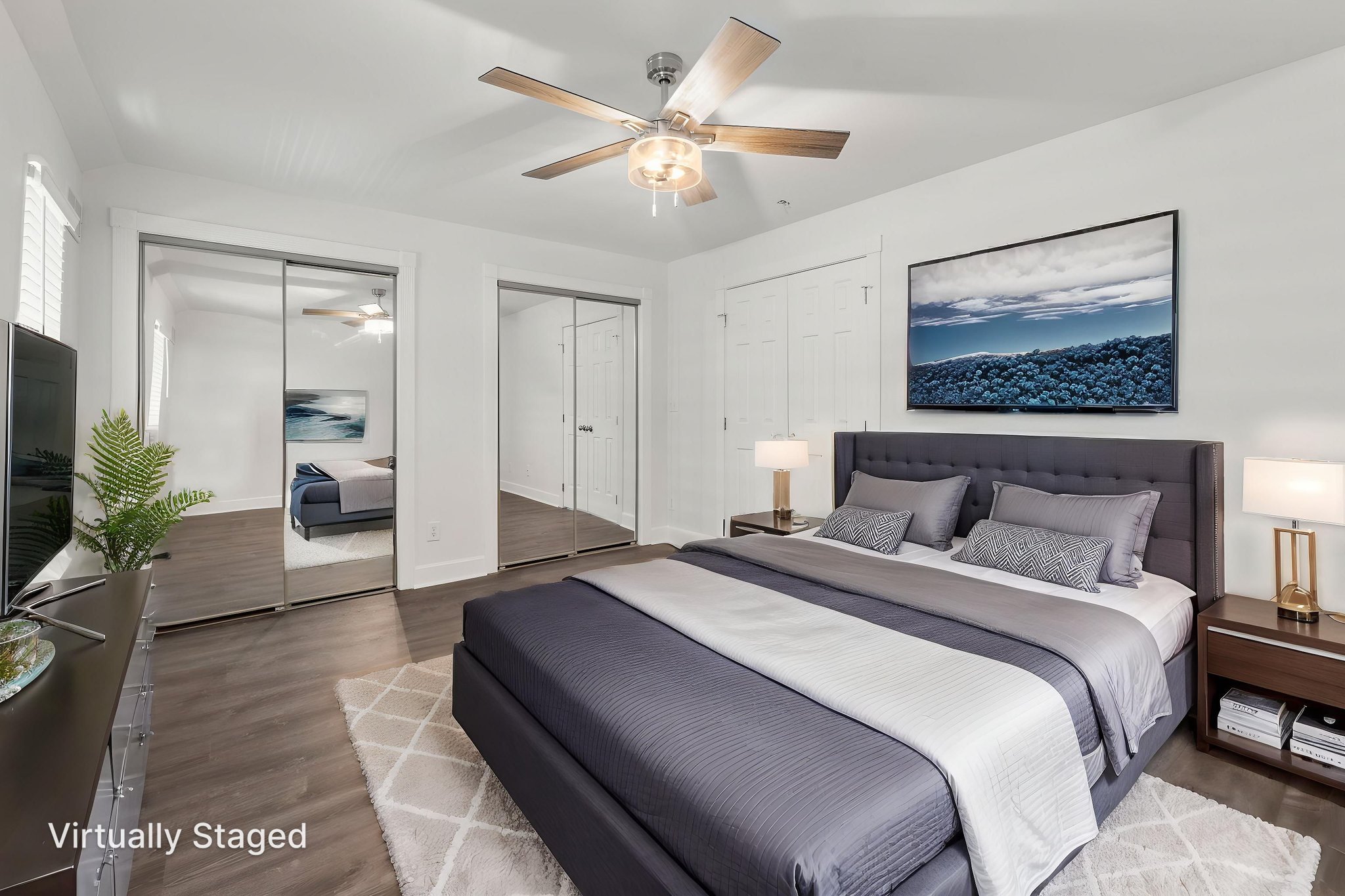 _DSC3044 virtually staged.jpeg