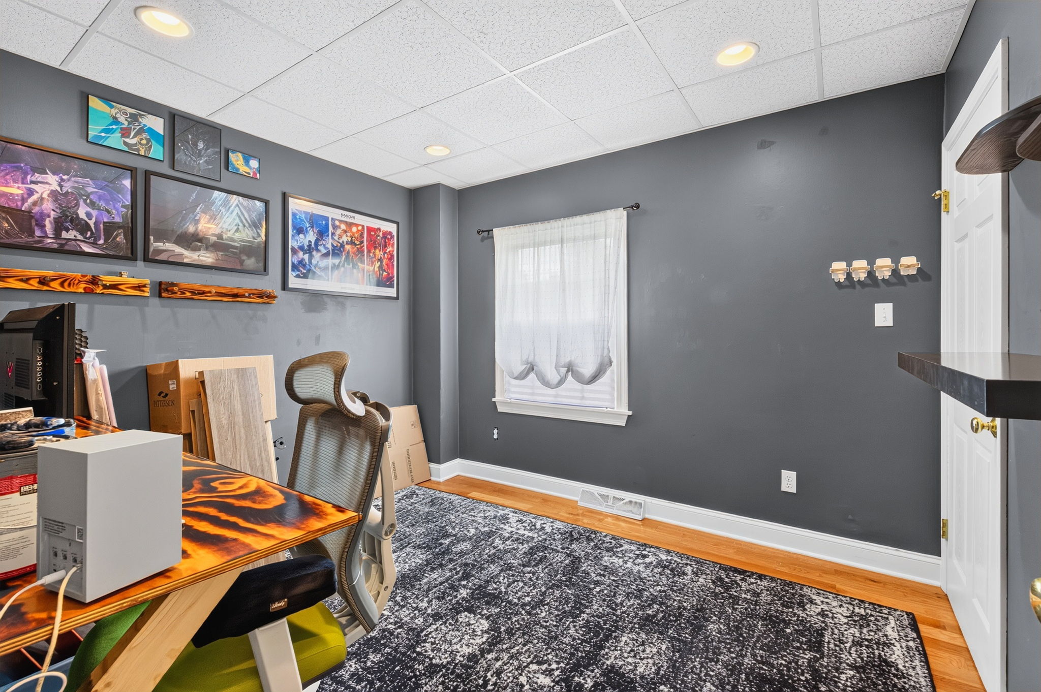  Photo 32
