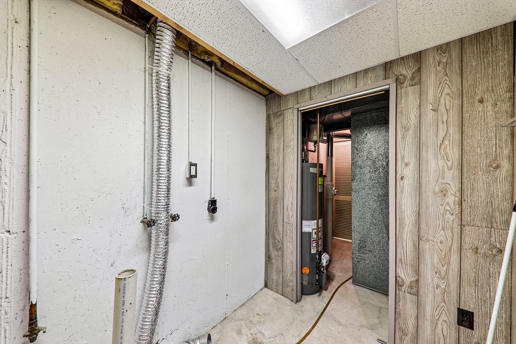 4513 Pegasus Dr-S1410-021.jpg