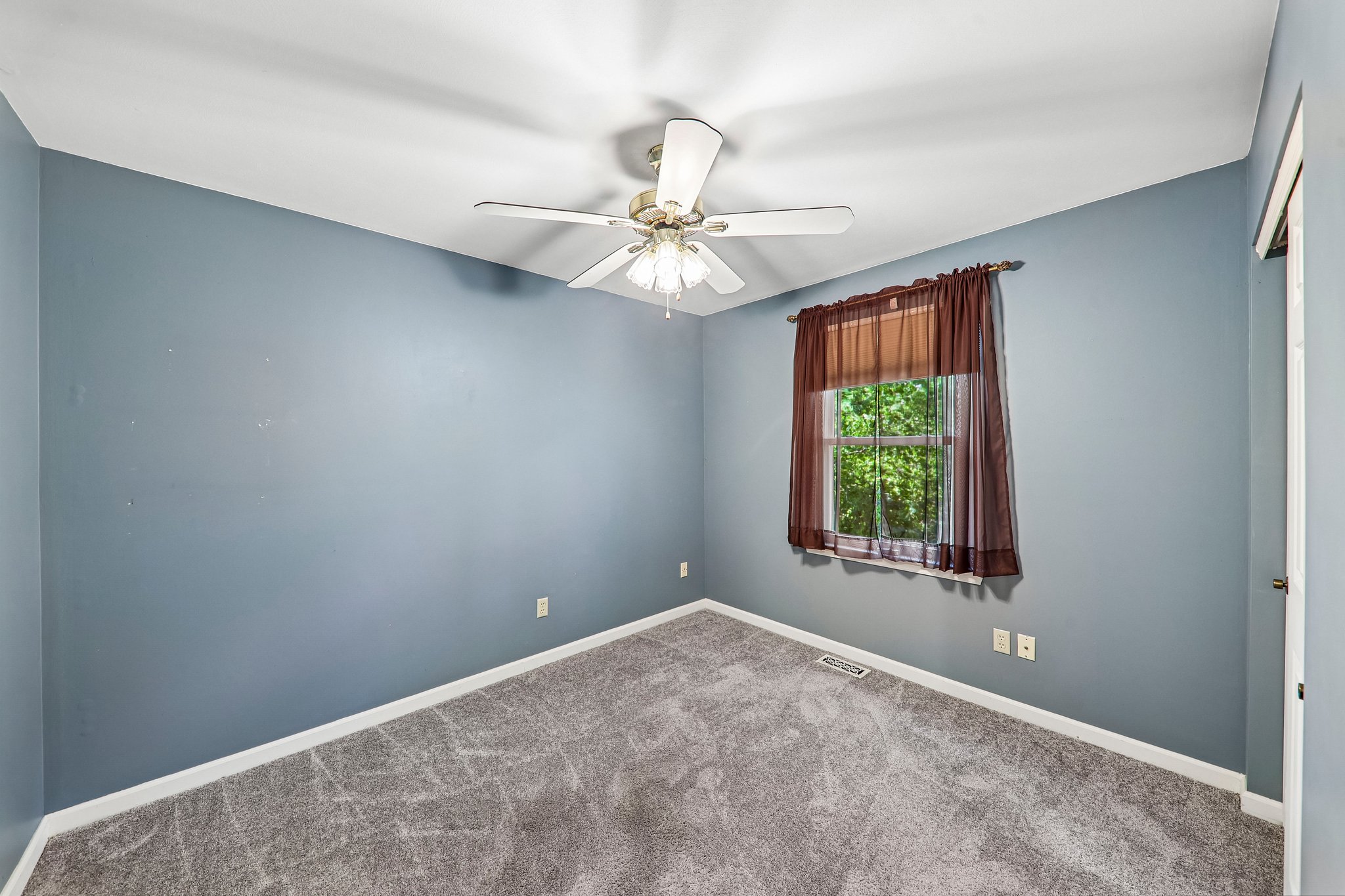 4513 Pegasus Dr-S1410-025.jpg