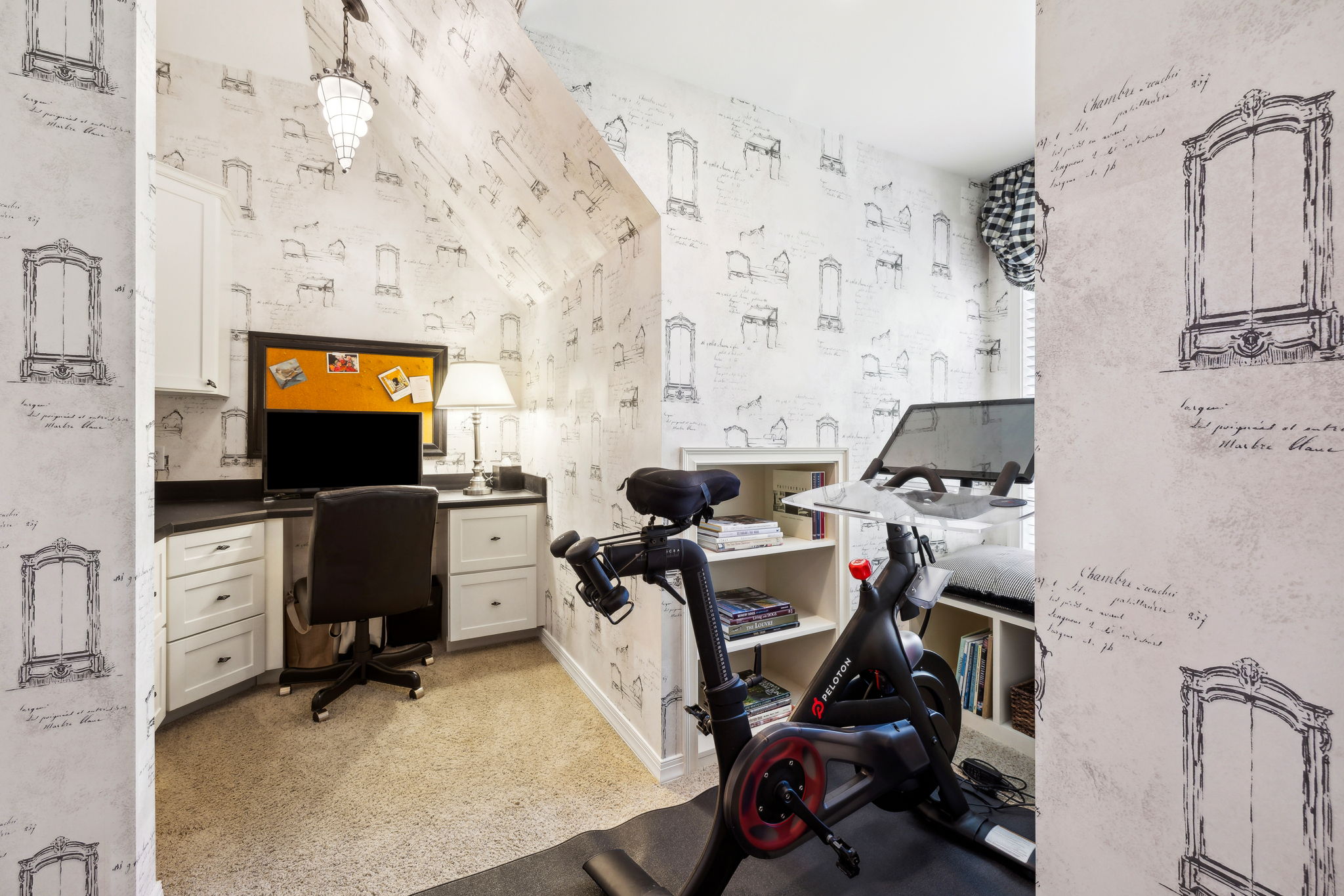 2nd Floor Office / Stuy Area