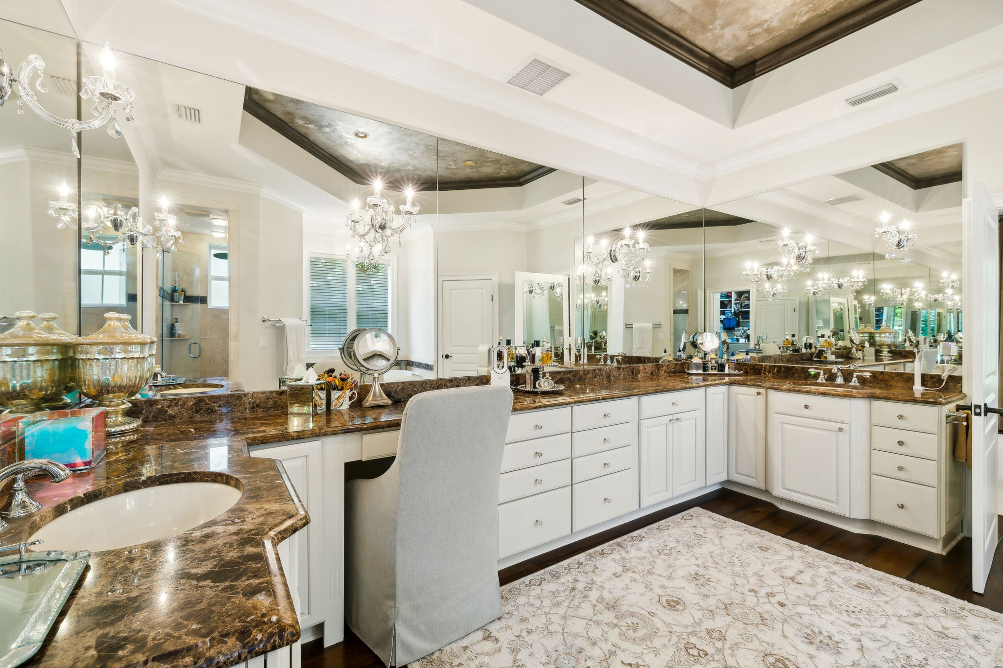 Owner's Bath His/Her Sinks