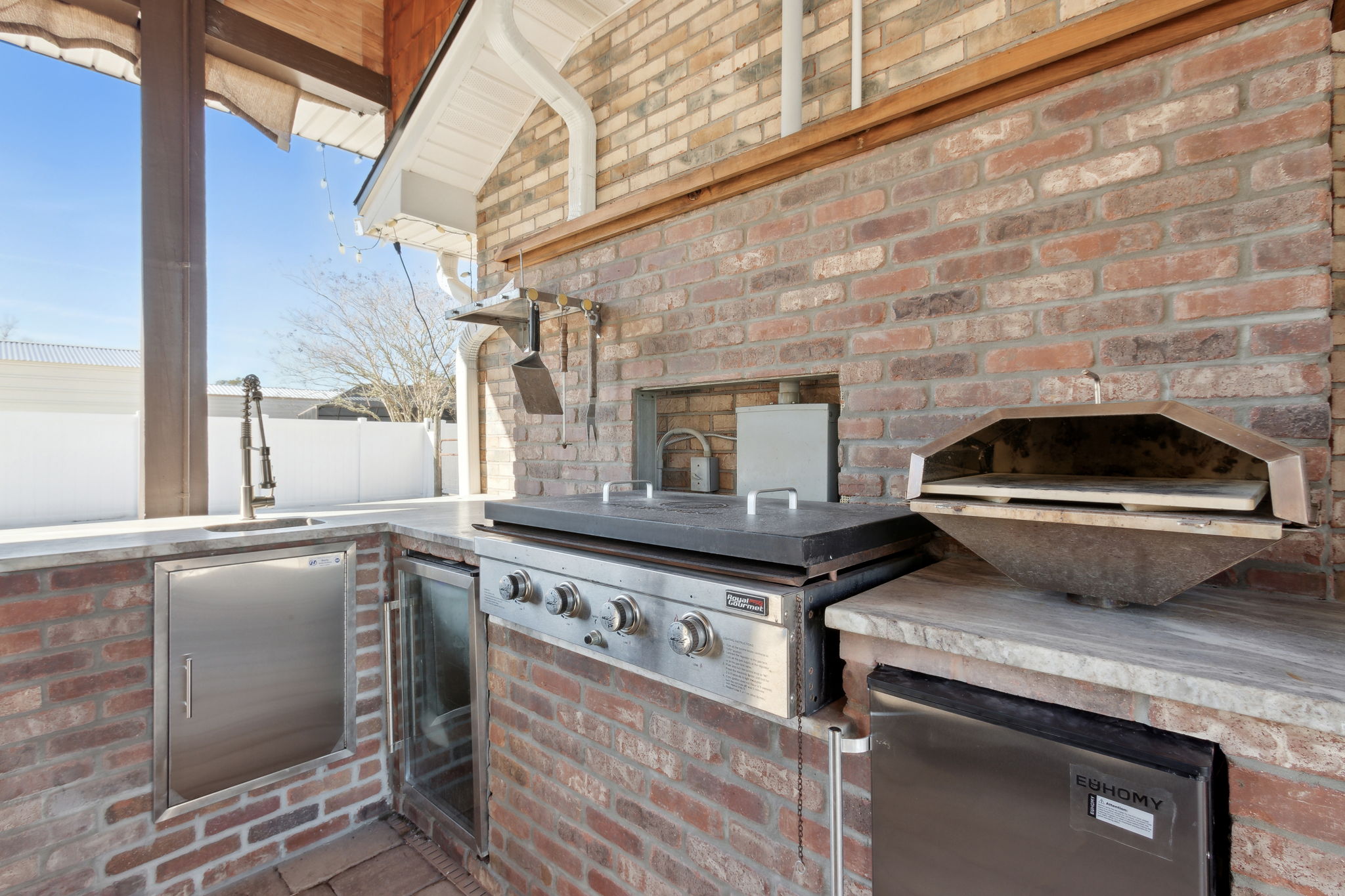 Outdoor Kitchen