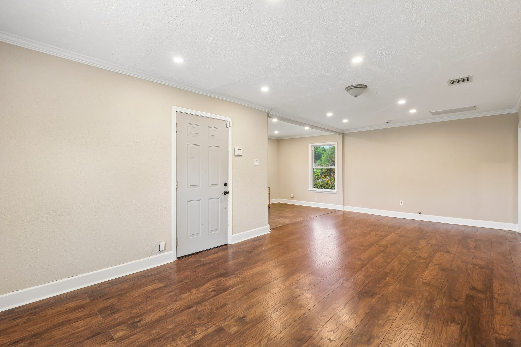 Dewberry St-S2107-006.jpg