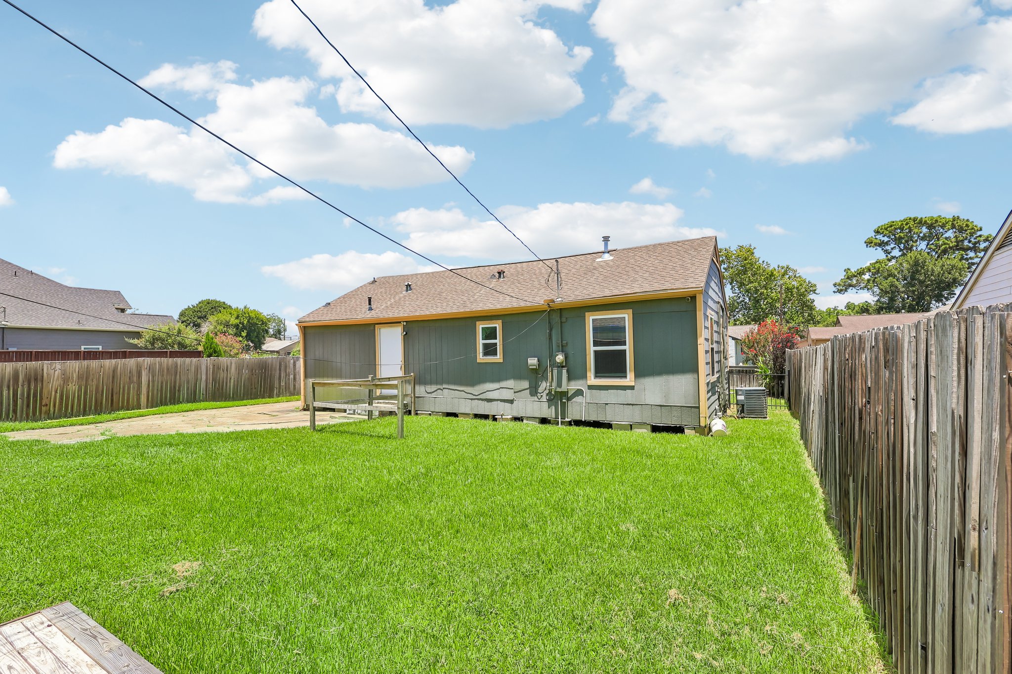 Dewberry St-S2107-021.jpg