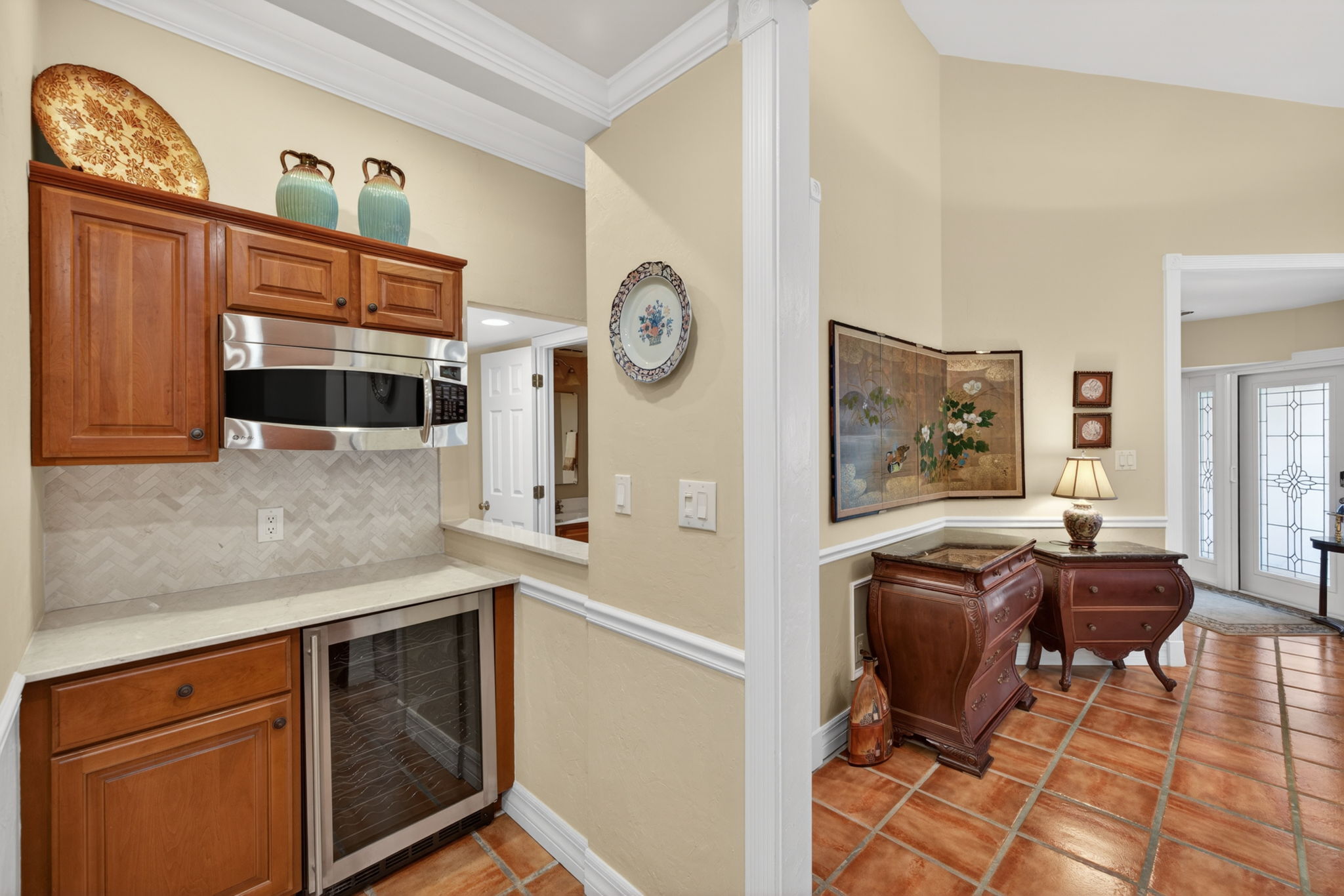 Kitchen 1 of 6