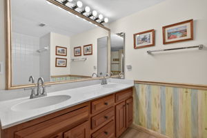 Guest Bathroom 2 of 2