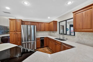 Kitchen 6 of 6