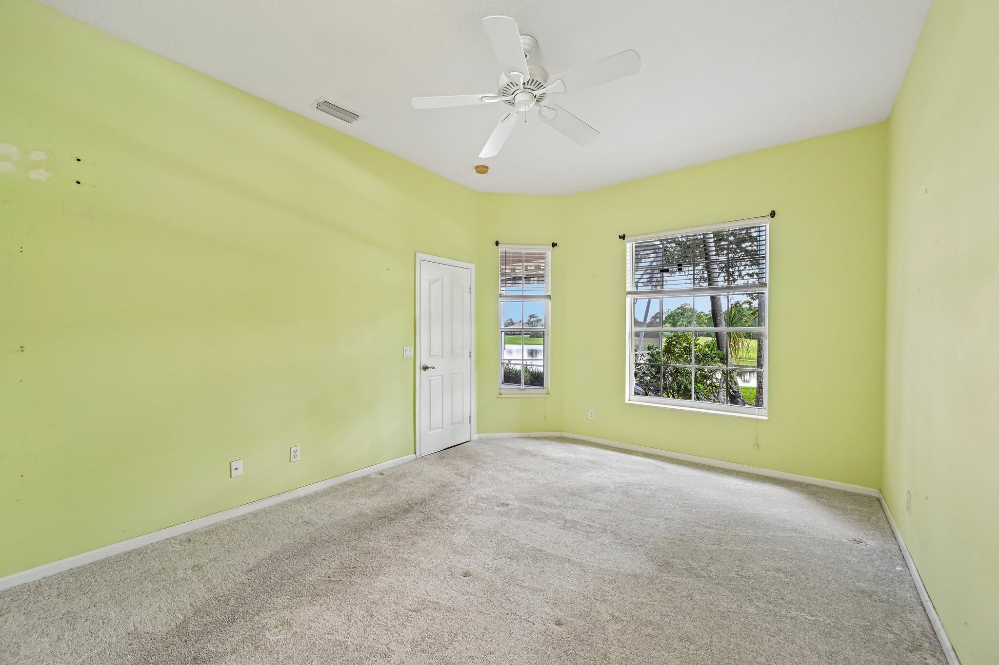 NW Wandering Oak Ct-S2407-017.jpg