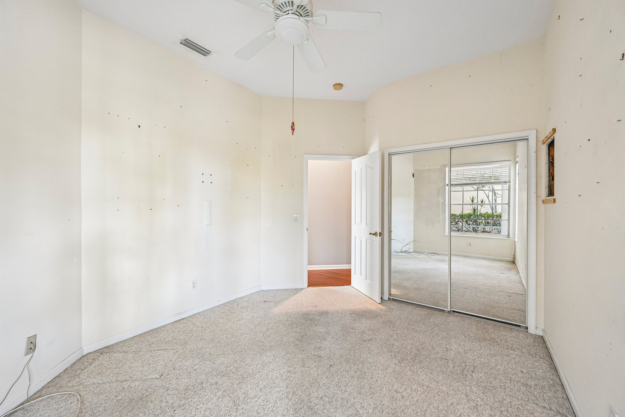 NW Wandering Oak Ct-S2407-023.jpg