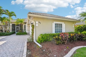 NW Wandering Oak Ct-S2407-005.jpg