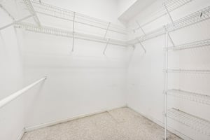 NW Wandering Oak Ct-S2407-019.jpg