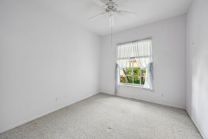 NW Wandering Oak Ct-S2407-026.jpg