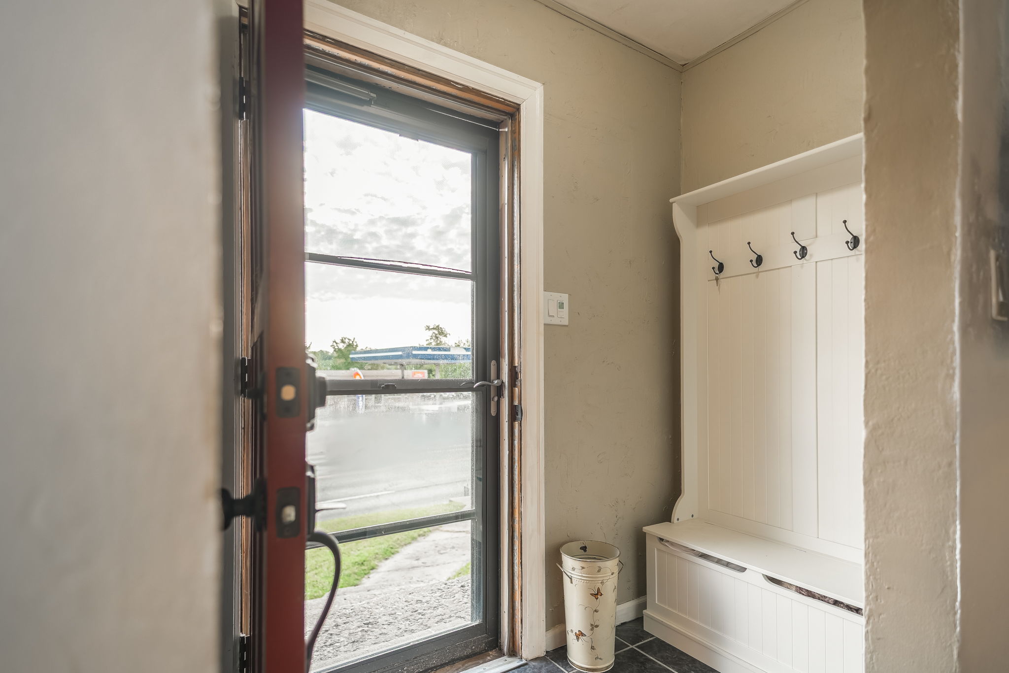 4516 Rainbow Blvd-14