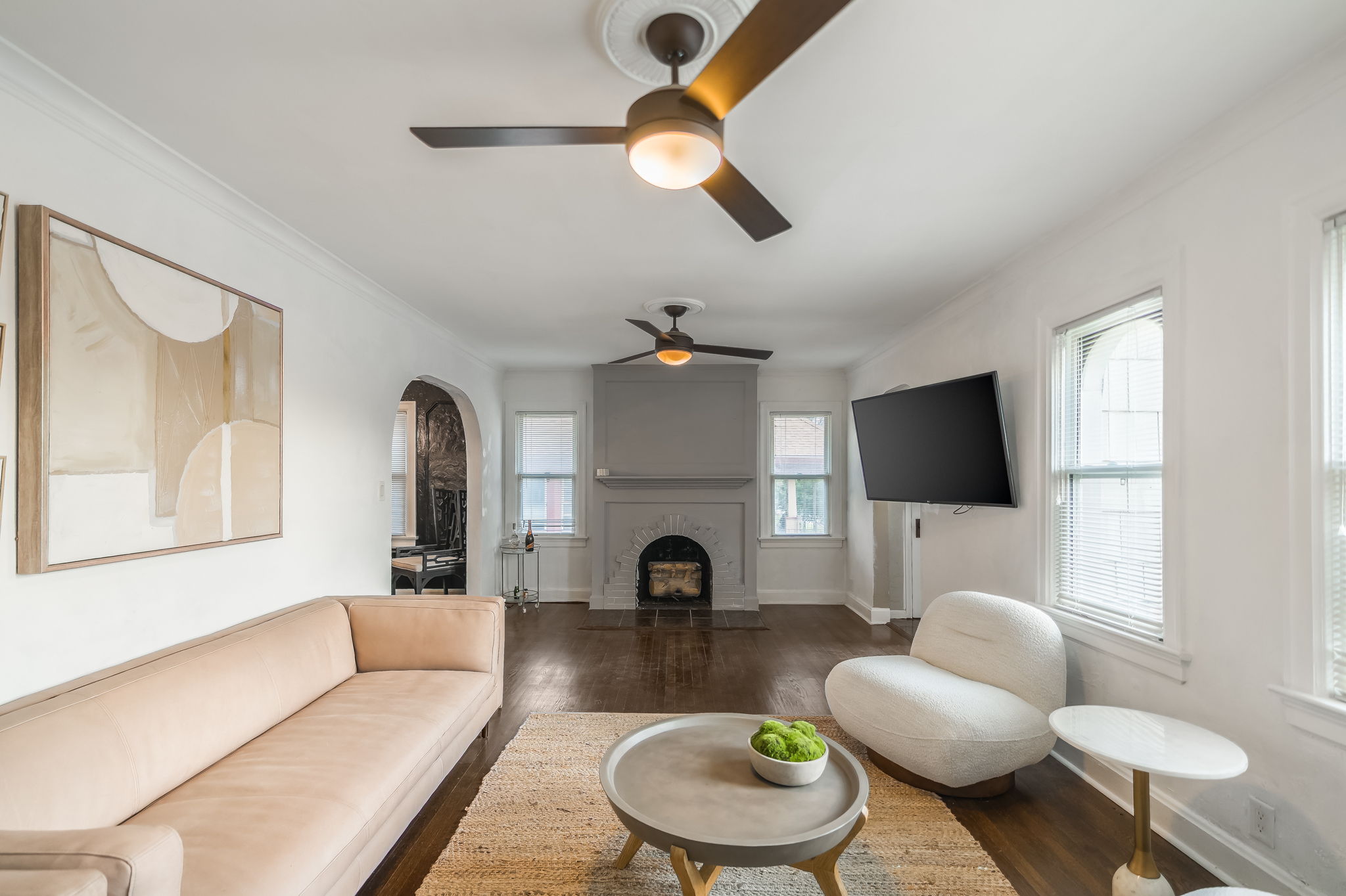 4516 Rainbow Blvd-16
