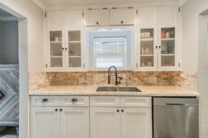 4516 Rainbow Blvd-25