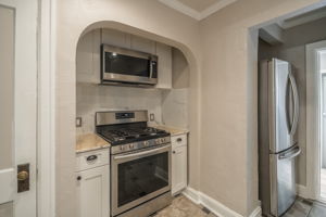 4516 Rainbow Blvd-27